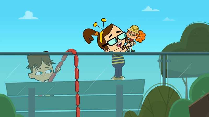 (Throwing grunt) - Oh Sally, you're alive!
