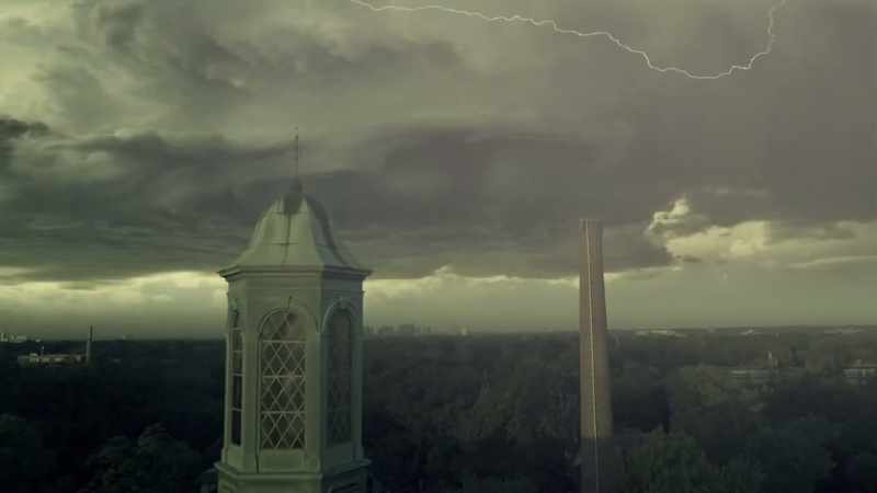 (thunder cracking)