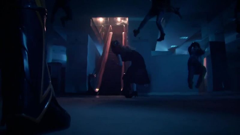 [Thunder grunts]
