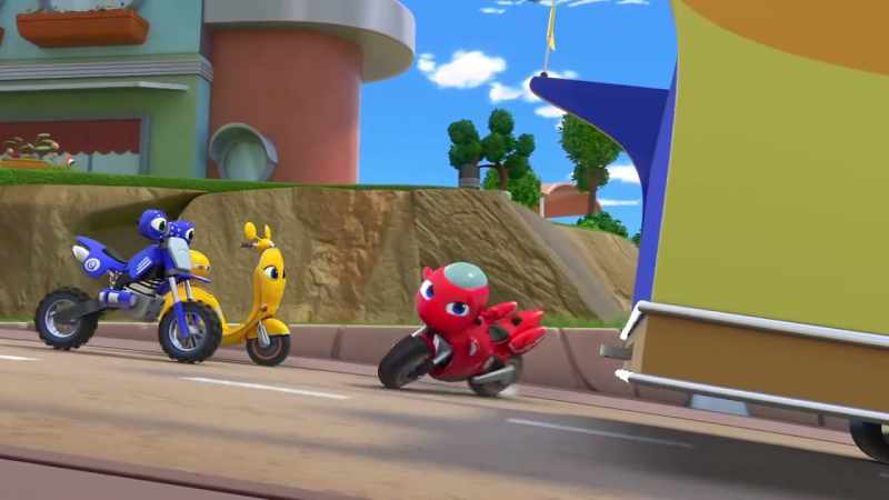 (tires screeching)