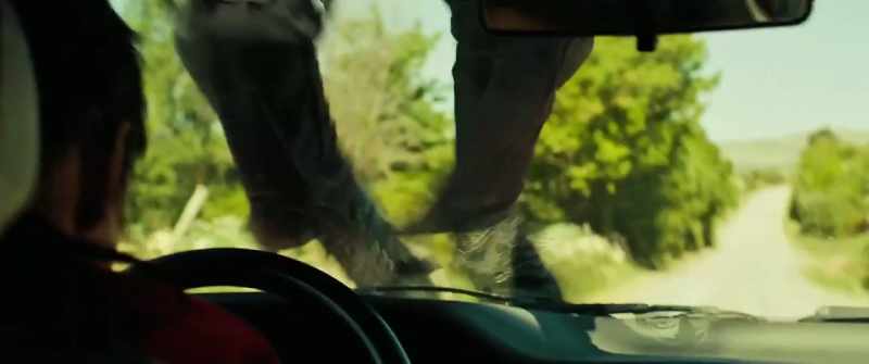 [tires swishing]