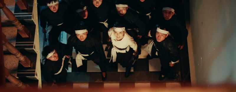To whoever captures Ip Man, I'll offer three gold chips