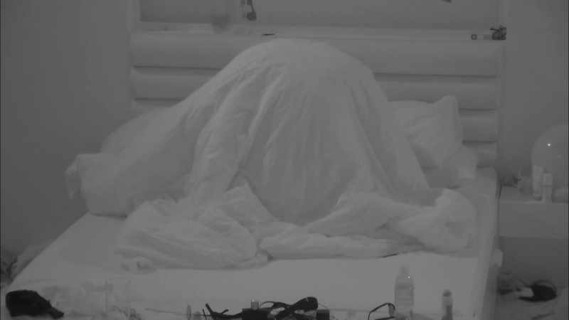 Tom and Sophie are in bed