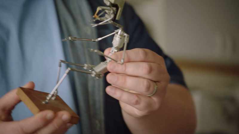TOM: Yeah. -Yet, it's holding this position