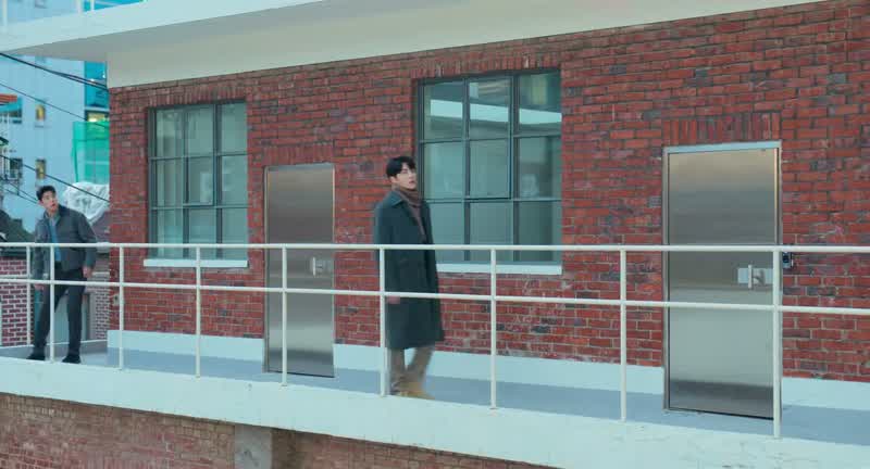 통역사님 어, 차무희 씨 어디 있습니까?
