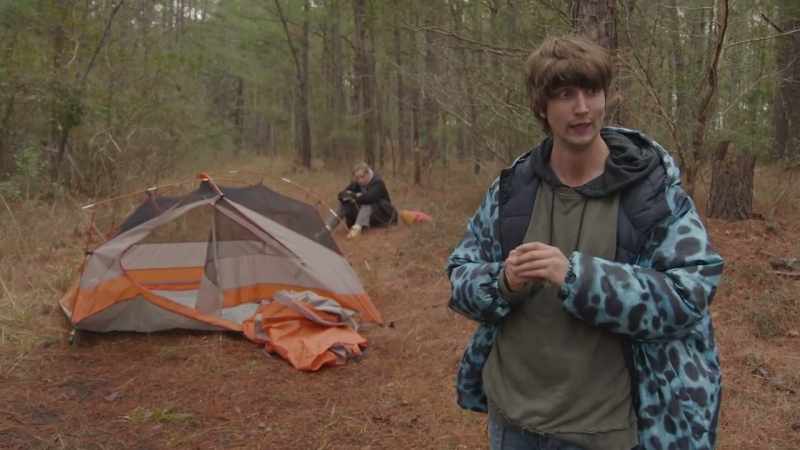 Tonight, I'm gonna set up a super dope campsite