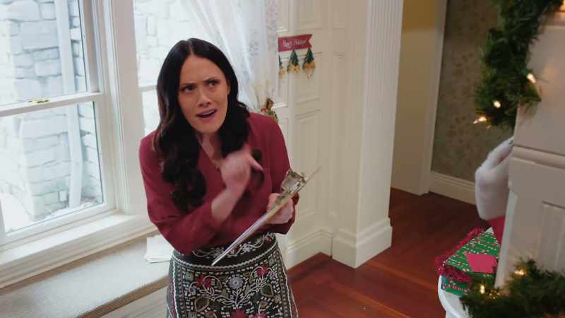 Tonight, we're gonna do some more Christmas games