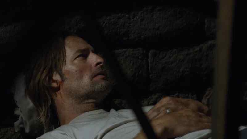 Tonight's the 12th time I lay my head in this shit hole