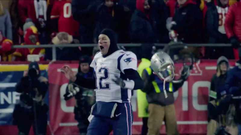 Touchdown, Patriots. What a throw from Tom Brady