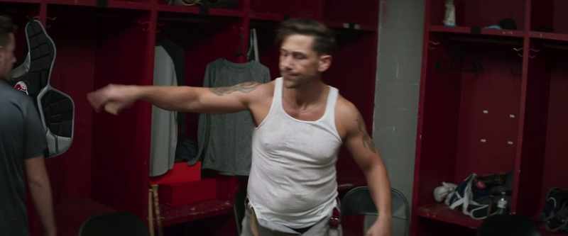 (towel smacks)