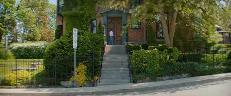 (toy clicking) (door knocking)