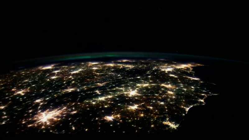 Transmission of electricity by wirelessly