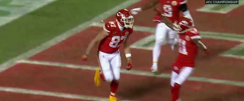 Travis Kelce with the touchdown!