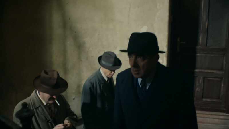 Tremendous voice, Maigret. Great legs