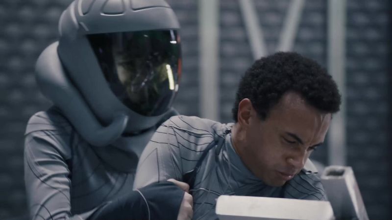 Trent! Trent, come on, we have to go!