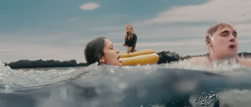 Trish! Trish, come on!