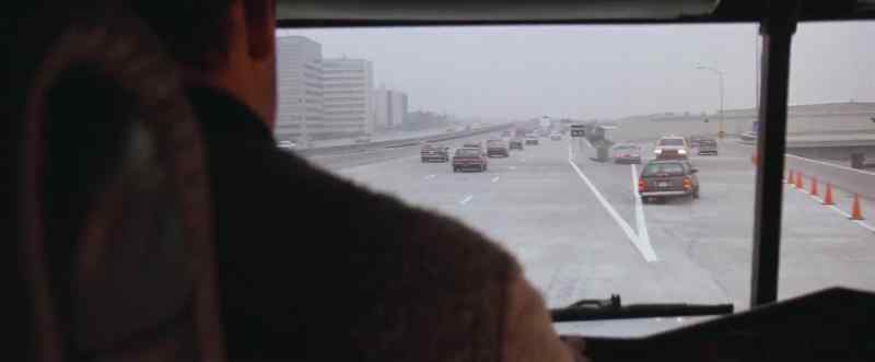 [TRUCK HORN BLARlNG]