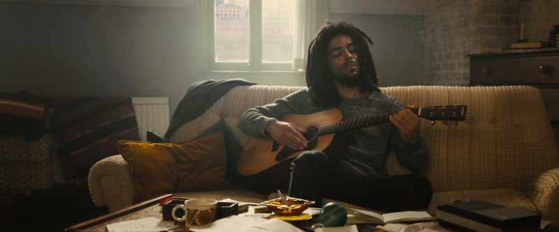 �� Turn your lights Down low now ♪