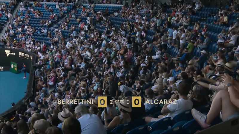 [TV announcer] Berrettini now moves ahead into a really commanding position