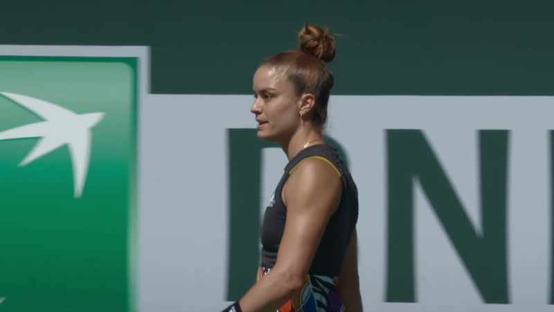 [TV announcer] Dangerous territory here, Sakkari