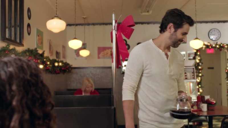 (♪ Twelve Days of Christmas ♪)