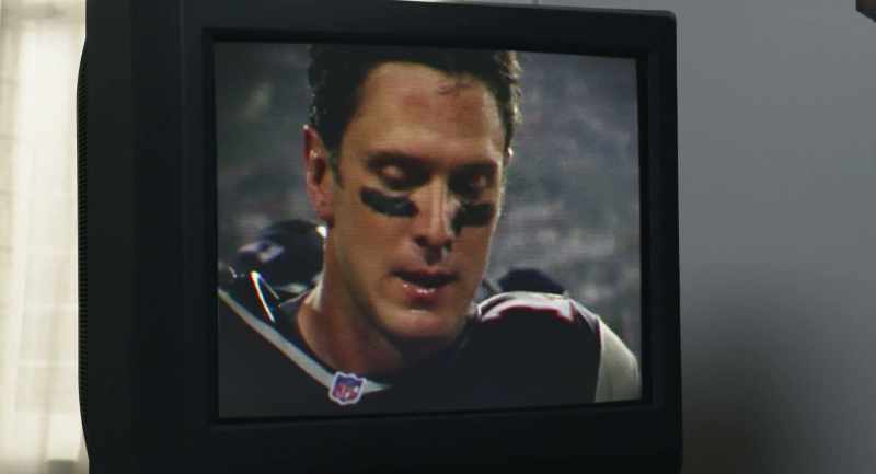 Two minutes left in this game. Drew Bledsoe is out