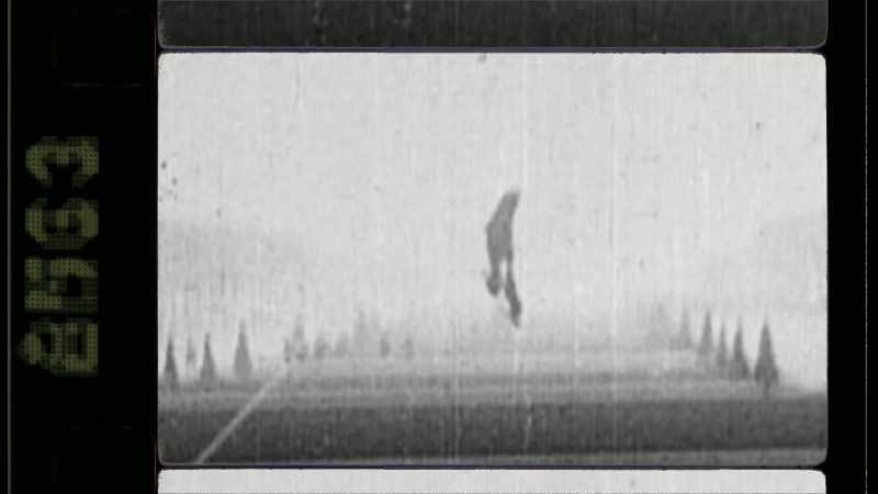 Two seconds after jumping, Frantz hits the ground