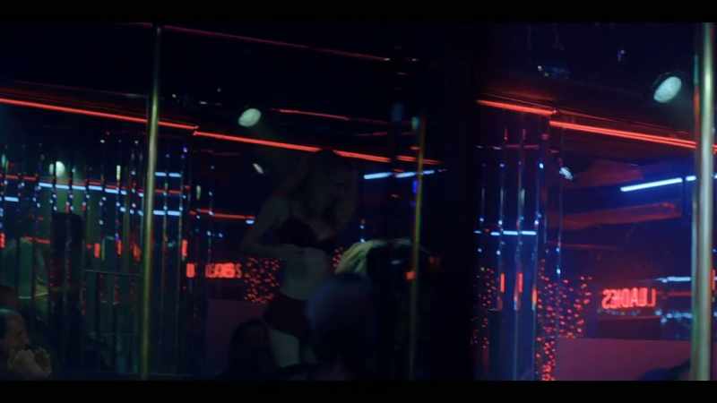 �� Two-step on the dance floor ♪