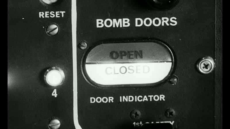 Uh, bomb door circuits, negative function, lights red