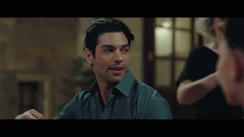 Uh, I'd like you to meet Aslı. Semih. Semih, Aslı