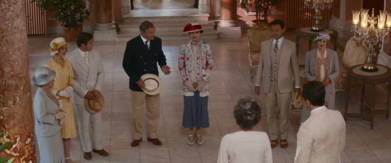 Uh, this is Lady Grantham, Lord and Lady Hexham