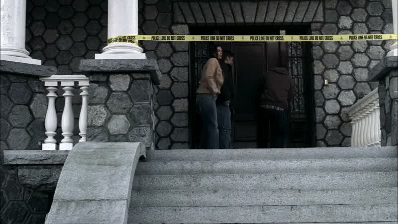 Uh, isn't this a crime scene?