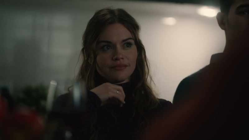 Uh-unh. -[chuckles]