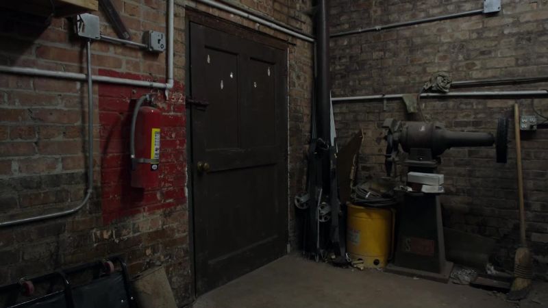 Uhh! [Kicking door]