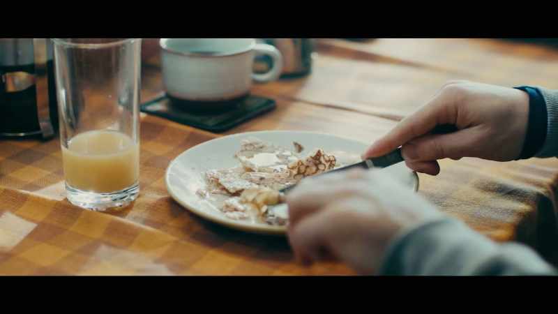[utensil clatters] -[Ogilvy chuckles]