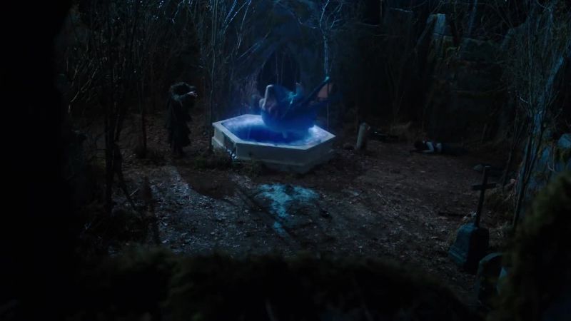 [Vanessa] Previously on Van Helsing