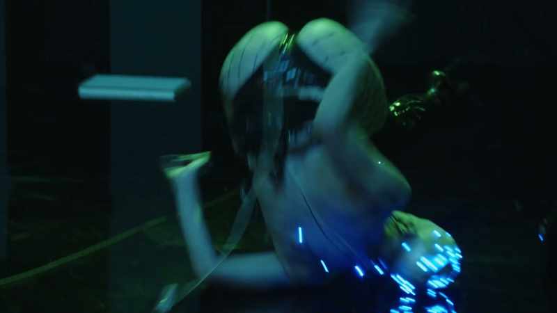 (Vanessa thumps)