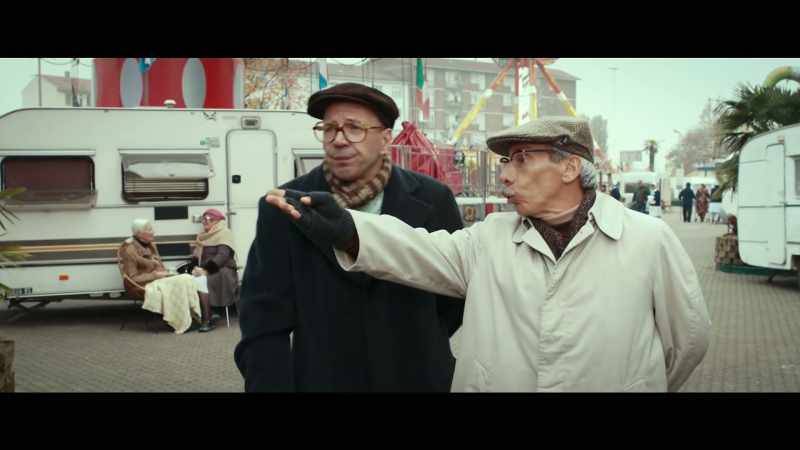 Vedi che bello? - Da brivido... - Eh! L'autoscontro!