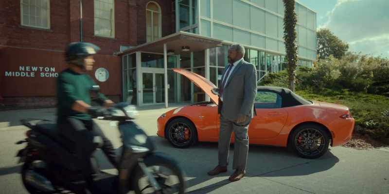 [vehicle approaches]