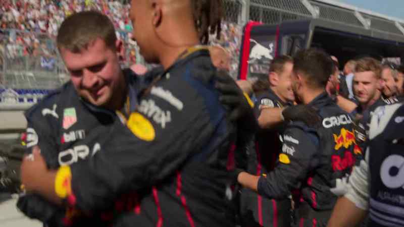 [Verstappen] Yes!