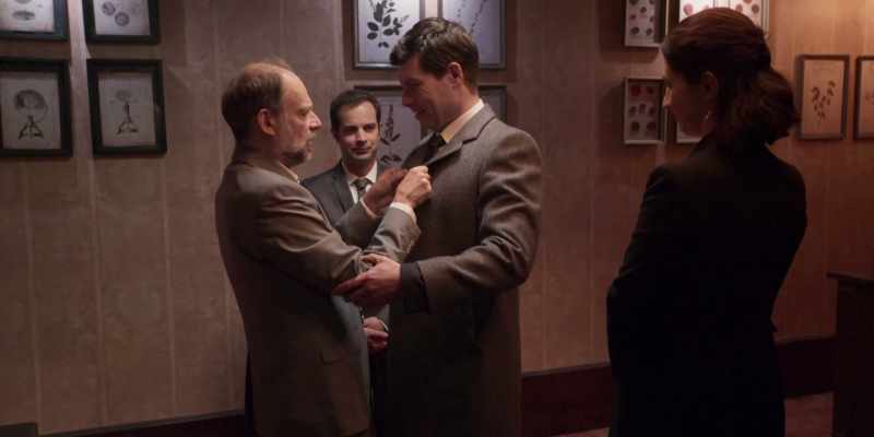 Very classy. - Hey, you've bulked up!