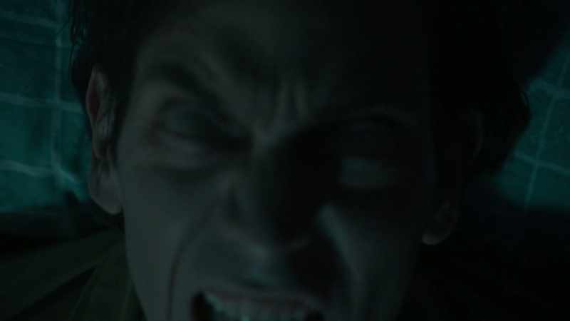 [vicious growling]