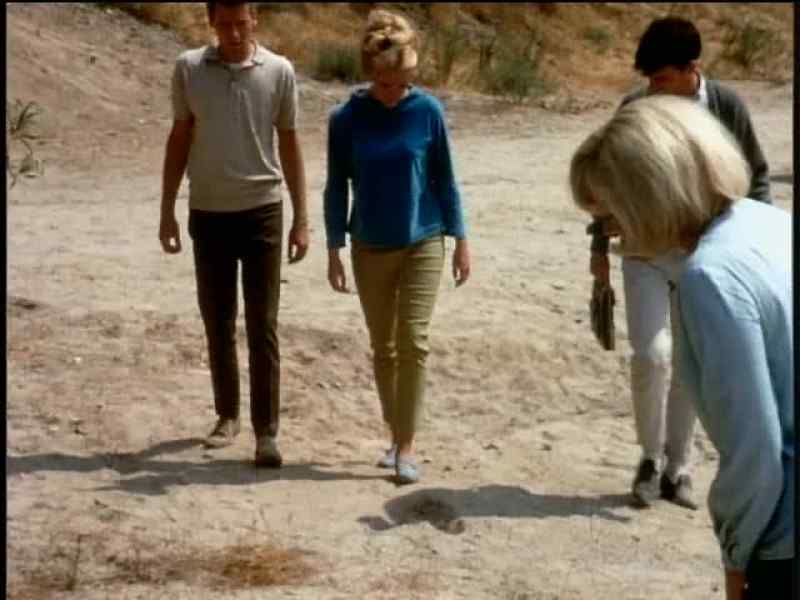 Vicki! -Oh, Jim, Jim!