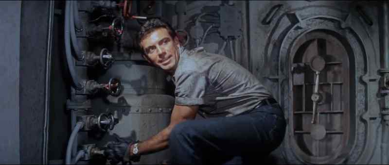 Victor, check for leaks in the torpedo room