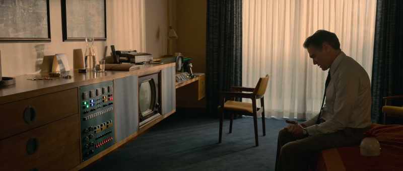 [ViddiCon chimes] Message received. 8:05 a.m
