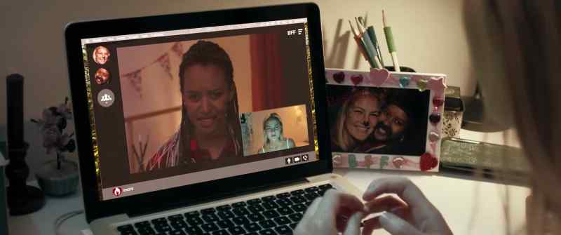(Video call ringing)