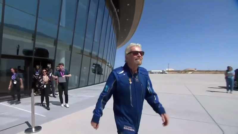 Virgins grundlægger, Richard Branson, stiftede Virgin Galactic i 2004