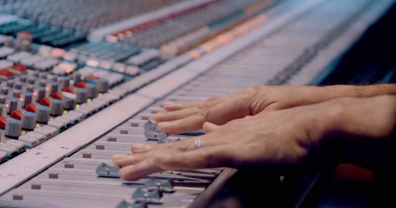 [vocals continue]