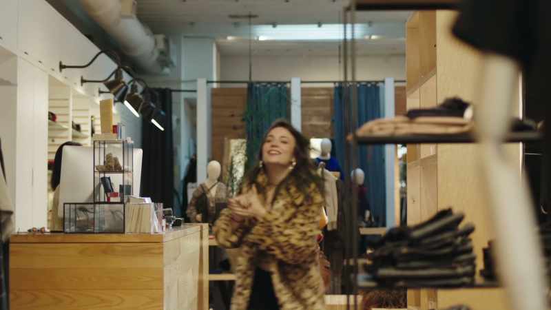 (voice mail): Hi there. Uh, this is Anja Jacobs
