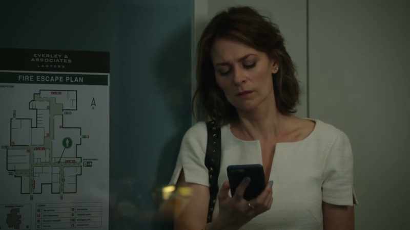 [Voicemail] The person you're calling is